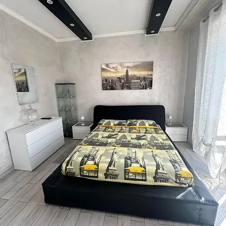 Manhattan House *