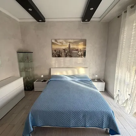 Manhattan House