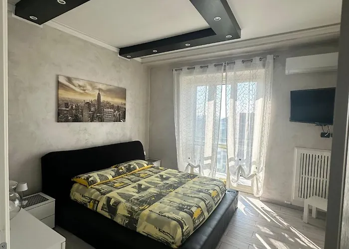 Manhattan House